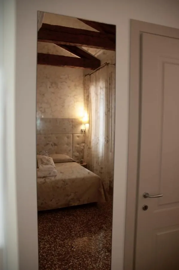** Bed & Breakfast B&B Al Pozzo Di Luce Venice Italy