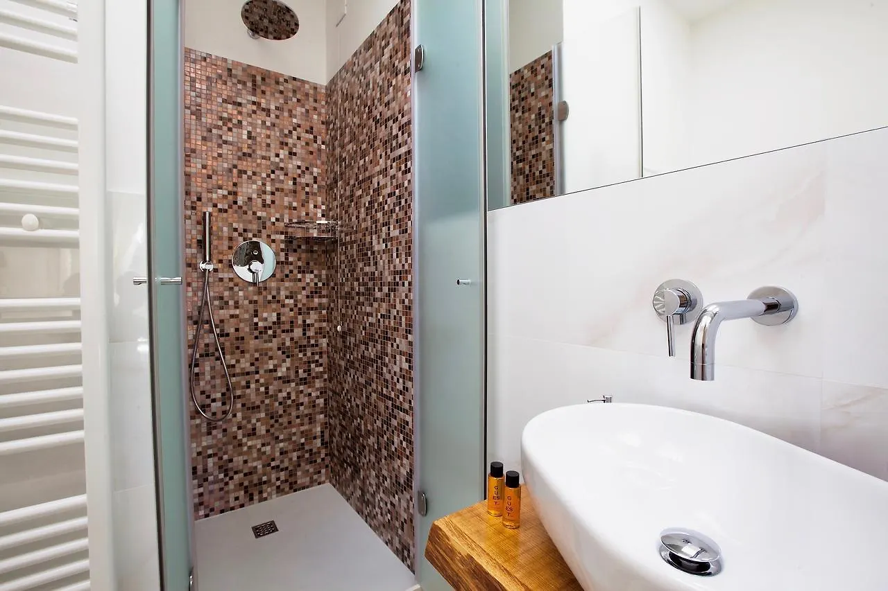 B&B Al Pozzo Di Luce Venice 2*,  Italy