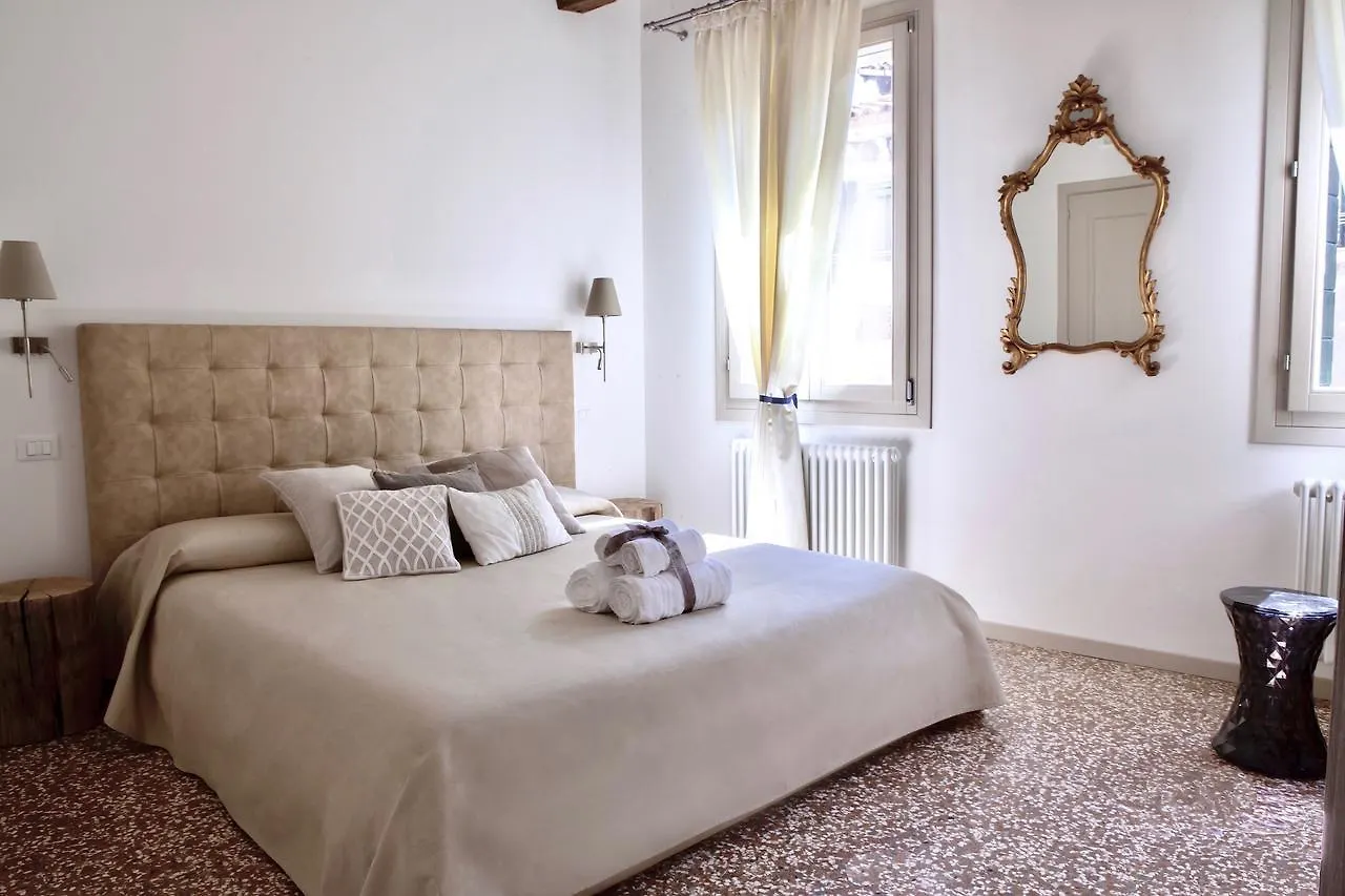 B&B Al Pozzo Di Luce Venice Bed & Breakfast