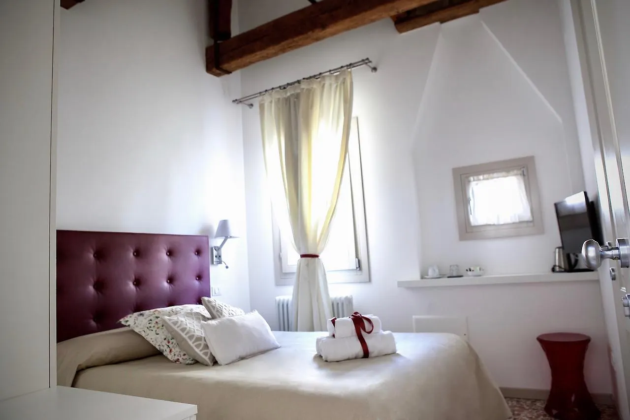 B&B Al Pozzo Di Luce Venice Bed & Breakfast